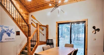 Peace & Pines Hideaway | 3 Bed, 2 Bath