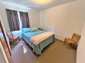 3 quartos, Wi-Fi de cortesia, roupa de cama