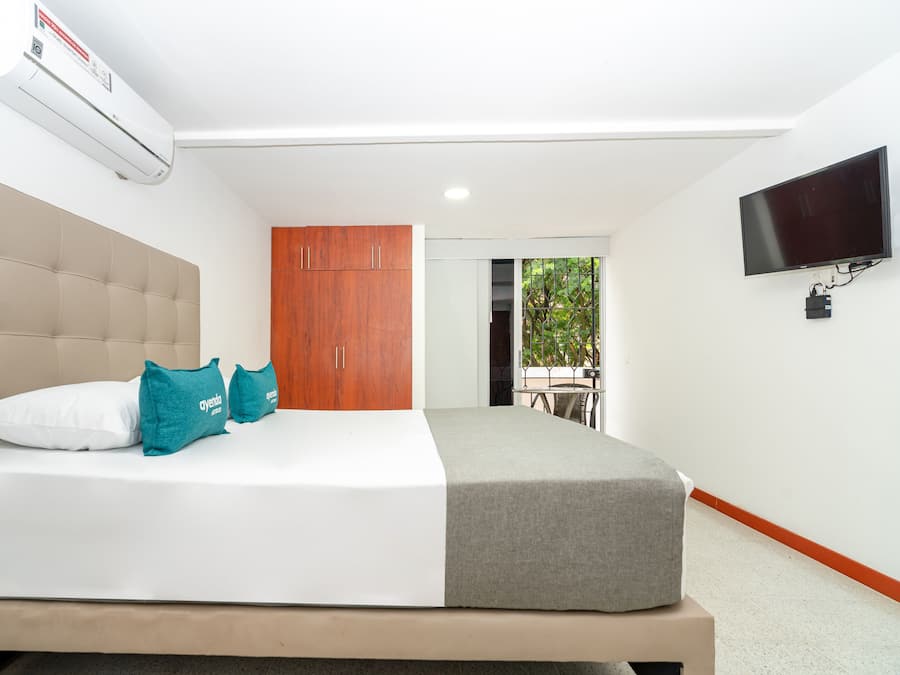 Habitación doble | Ropa de cama hipoalergénica, escritorio, wifi gratis y ropa de cama