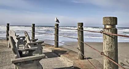NEW! Oceanfront Newport Condo w/Deck & Views!