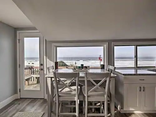 NEW! Oceanfront Newport Condo w/Deck & Views!