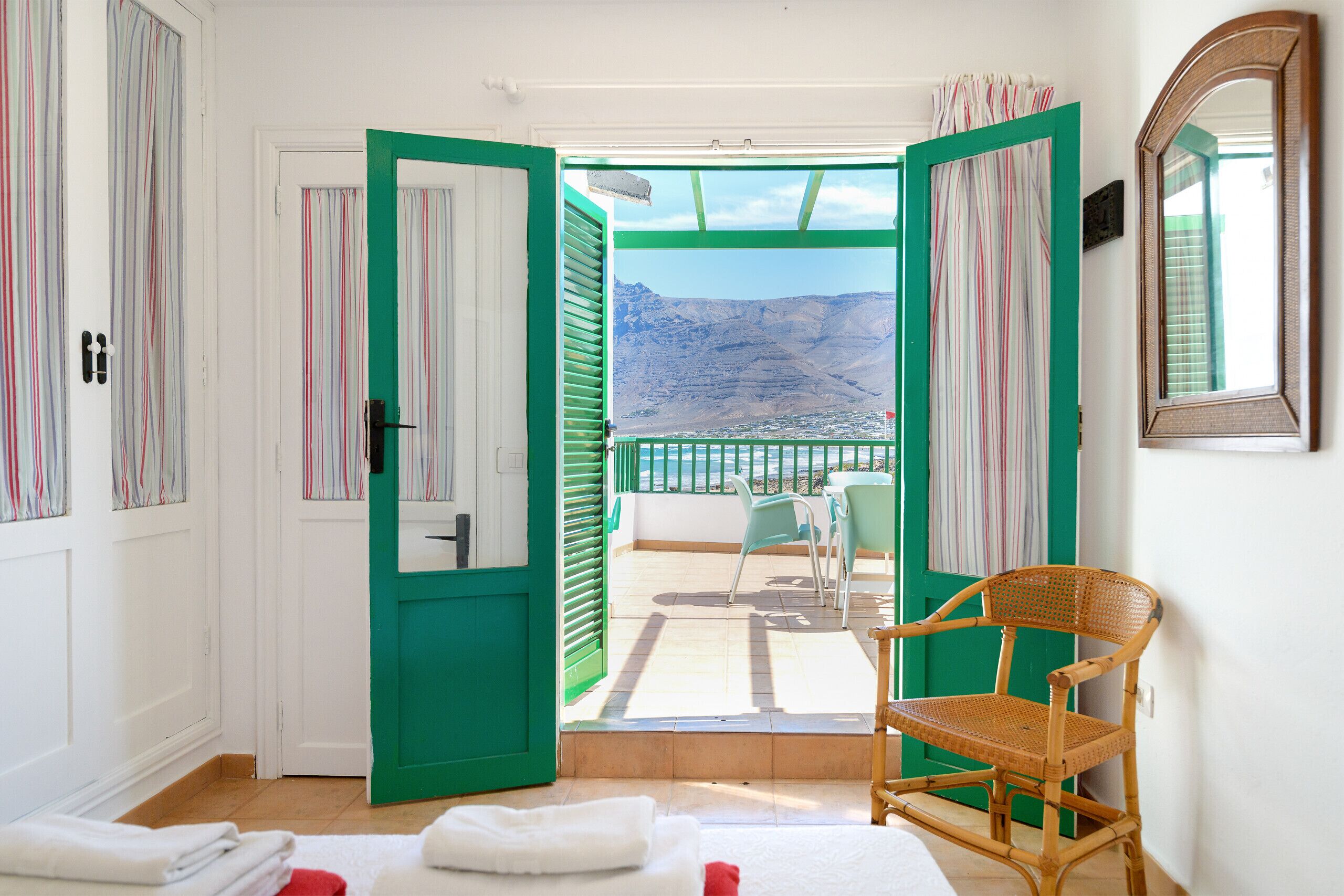 2 habitaciones, tabla de planchar con plancha y wifi gratis 