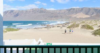 Casa Caracolillos, Famara Surf Beach