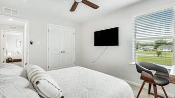 5 chambres, bureau, lit de bébé portatif, accès au Wi-Fi (inclus)