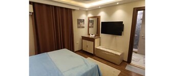 Deluxe Hotel Apartment with Engineers