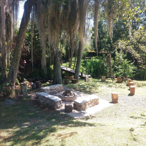 Hermosa Hacienda Colonial a 50 Mint de Bogotà