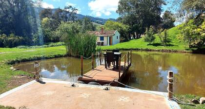 Hermosa Hacienda Colonial a 50 Mint de Bogotà