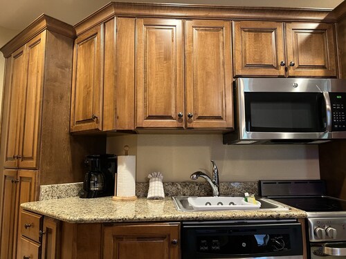 Cozy Resort in the Heart of Branson Mo, the perfect place to enjoy your vacation