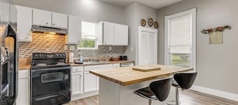 Mtn Views & Idyllic Setting! Clifton Forge Retreat