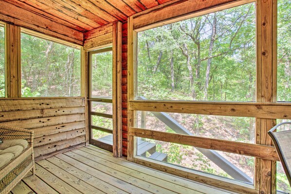 Interior - Bright Davis Escape w/ Screened-In Porch! (Davis)