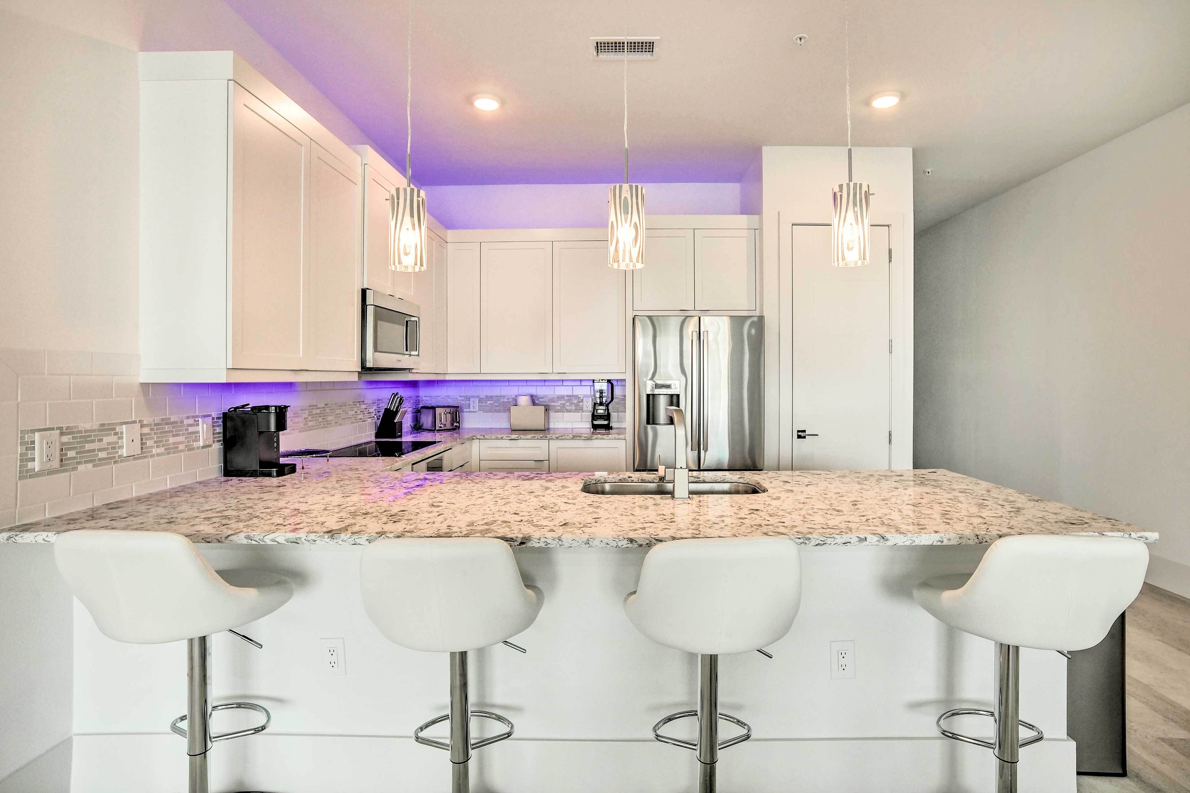 Fridge, microwave, stovetop, dishwasher