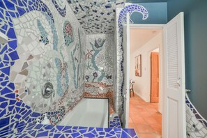 Combined shower/bathtub, hair dryer, towels, soap - Charming Fig Garden Village Spanish style home! (Fresno)