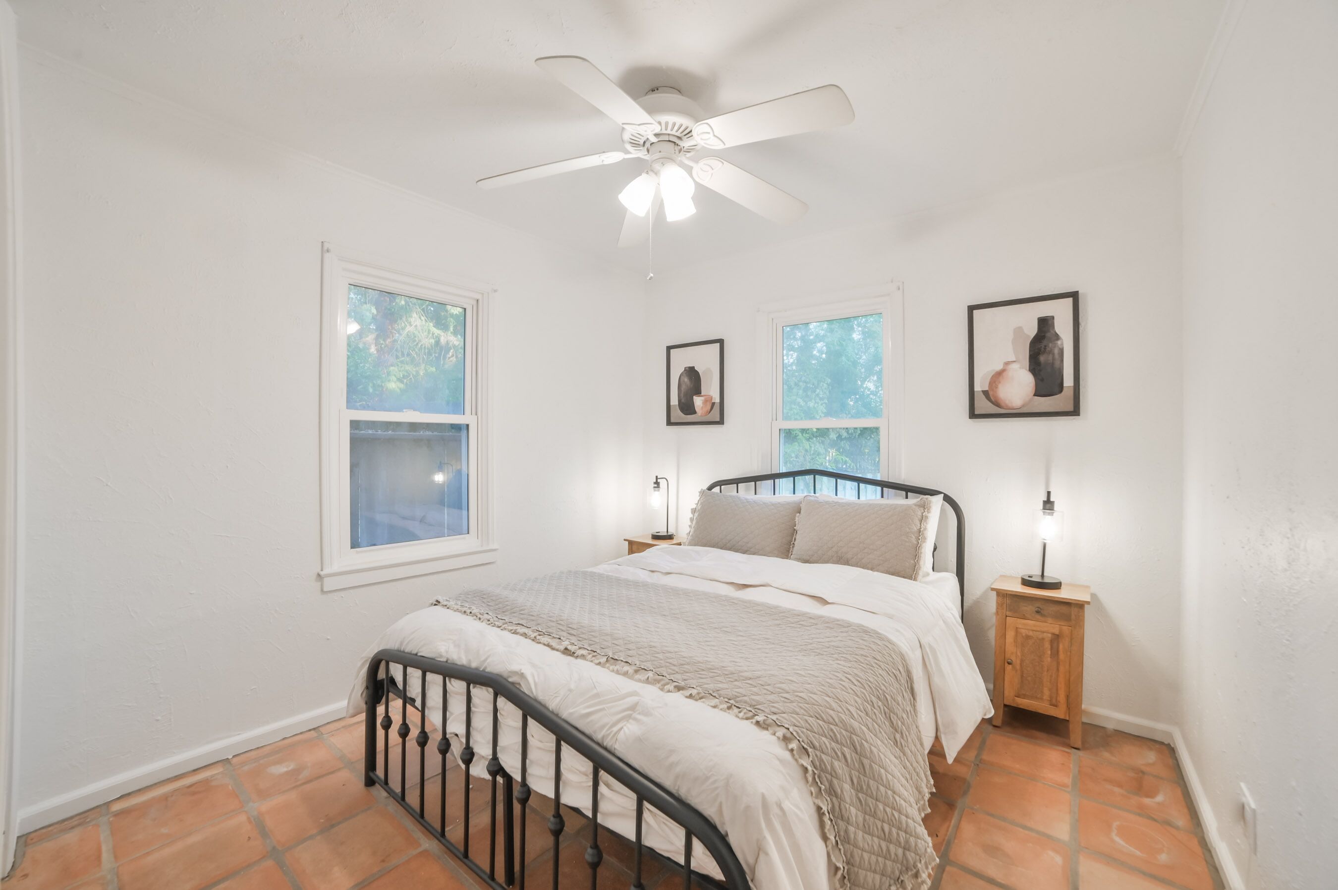 2 chambres, coffres-forts dans les chambres, Wi-Fi, draps fournis