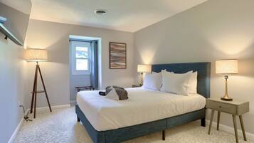 4 makuuhuonetta, silitysrauta/-lauta, vauvan matkasänky, ilmainen Wi-Fi