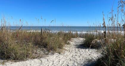 Casa, beautiful house I walk from the beach