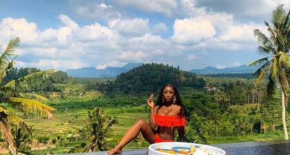 A Romantic Gateaway Villa With The Best View Of Bali