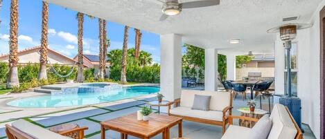 Piscine extérieure, piscine chauffée