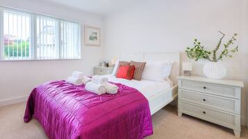 2 bedrooms, individually decorated, individually furnished, free WiFi