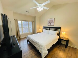 3 bedrooms, iron/ironing board, WiFi, bed sheets - Spacious 3 bdrm condo at Magnolia Point MB (Myrtle Beach)