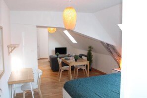 1 soveværelse, skrivebord, strygejern/strygebræt, Wi-Fi