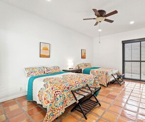 3 bedrooms - Walking distance to La Quinta Resort (La Quinta)