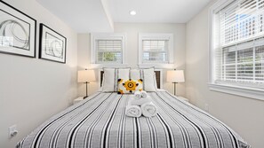 3 dormitoris, planxa i posts de planxar, wifi i roba de llit 