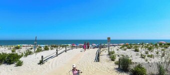 2BR Beach Escape - Walk to Boardwalk & Downtown OC