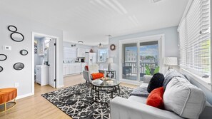 TV - 2BR Beach Escape - Walk to Boardwalk & Downtown OC (Ocean City)