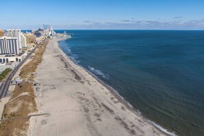 Beach - Sauna + Jacuzzi Tub | Vibrant Loft Near Beach (Atlantic City)