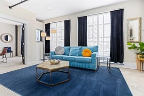 TV, offices - Sauna + Jacuzzi Tub | Vibrant Loft Near Beach (Atlantic City)