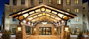 1 Bedroom | Free Breakfast + Shared Pool & Hot Tub