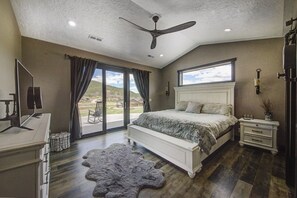3 bedrooms, Internet, wheelchair access