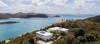 Sugarview Villa Cottage: Coral Bay, Ocean View
