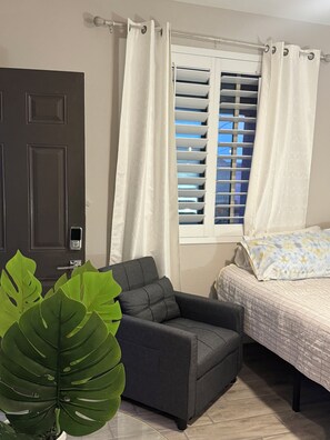 1 Schlafzimmer, Schreibtisch, Bügeleisen/Bügelbrett, kostenloses WLAN