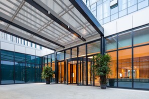 Interior entrance - Hyatt Place Hangzhou International Airport (Hangzhou)
