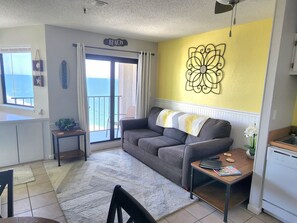 TV - Myrtle Beach Resort 21st floor studio on the beach (Myrtle Beach)