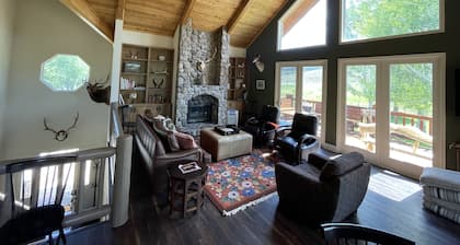 Majestic lodge in the heart of Nevada's Great Basin