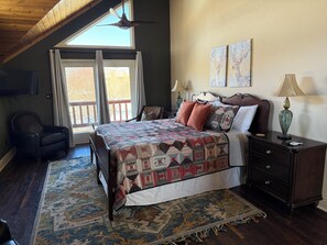 4 bedrooms, desk, free WiFi, bed sheets - Majestic lodge in the heart of Nevada's Great Basin (Ely)