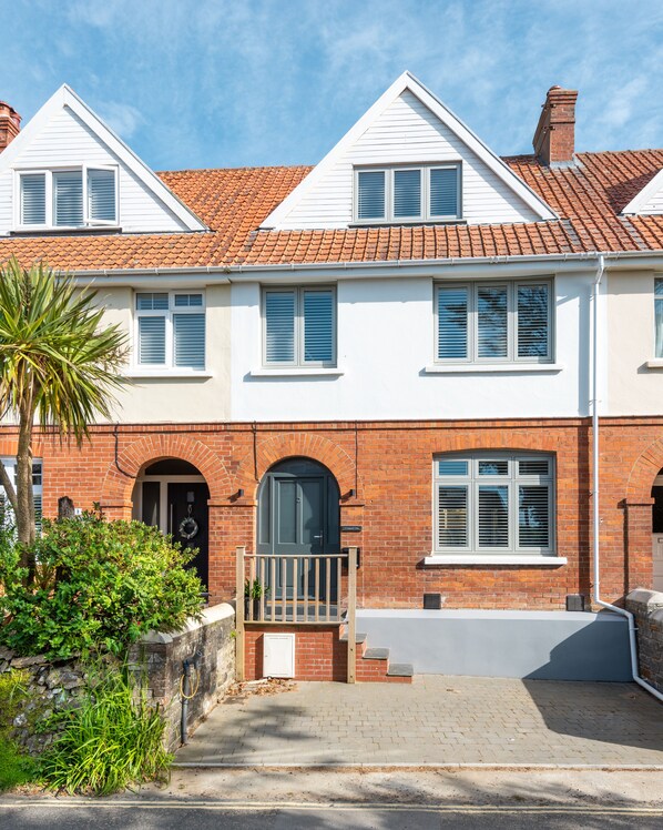Maison luxueuse, salle de bain privée, vue sur la plage | Extérieur