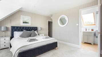 Casa de lujo, baño privado, vista a la playa | 4 habitaciones