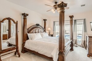 4 bedrooms, desk, iron/ironing board, free WiFi - Home with private pool rents for longer term stay (Cedar Park)