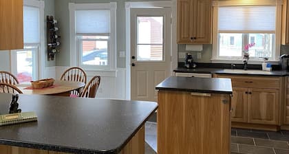 Renovated Victorian in 'Americas Coolest Small Town'