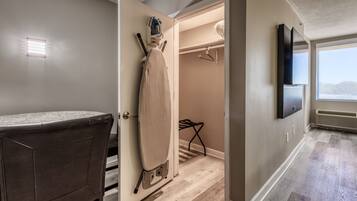 Suite estudio Grand, varias camas, no fumadores, frigorífico y microondas | Colchones Tempur-Pedic y escritorio