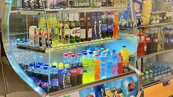 Alimentos y bebidas