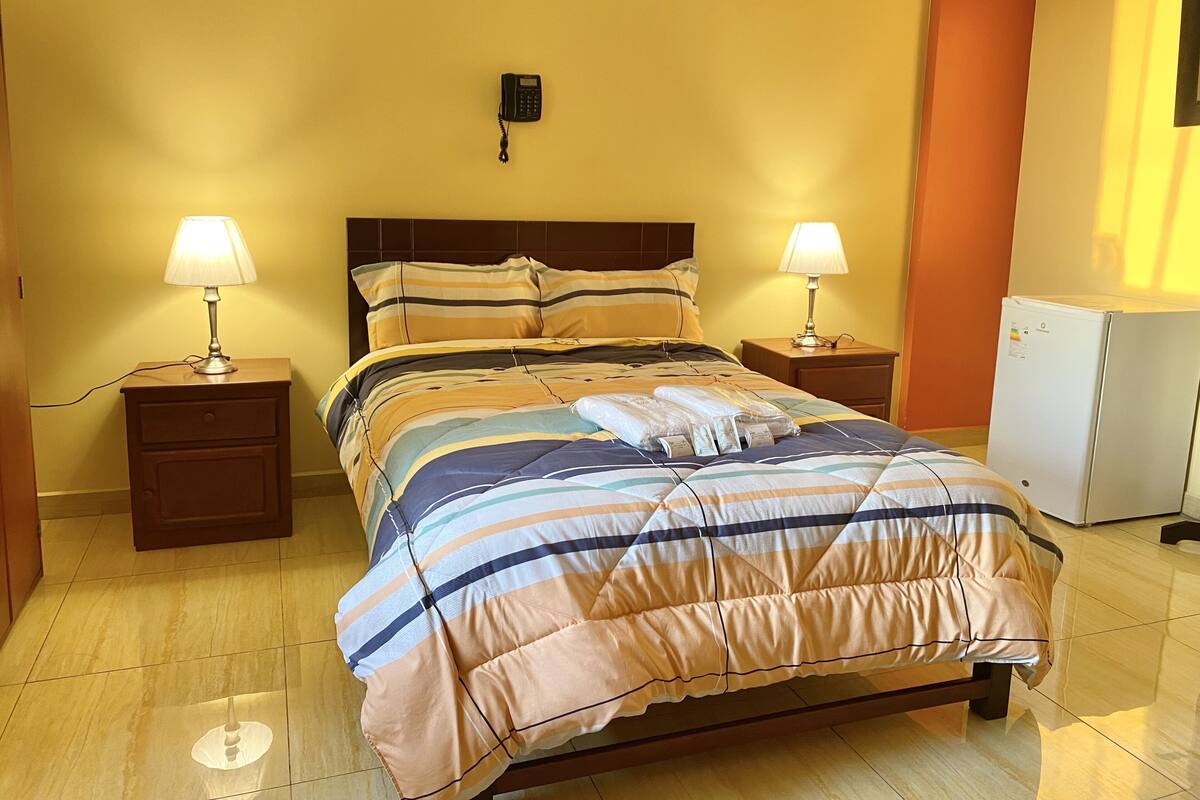 Deluxe Single Room | Down comforters, minibar, laptop workspace, soundproofing