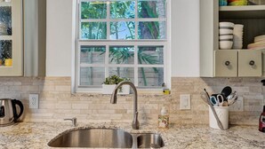 Interior - Brand New Luxury Vacation Home with heated POOL, walk to Las Olas & Beach (Fort Lauderdale)
