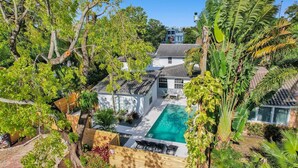 Pool - Brand New Luxury Vacation Home with heated POOL, walk to Las Olas & Beach (Fort Lauderdale)