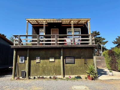 Nature Retreat Cabin: BBQ & Garden Near Quintay