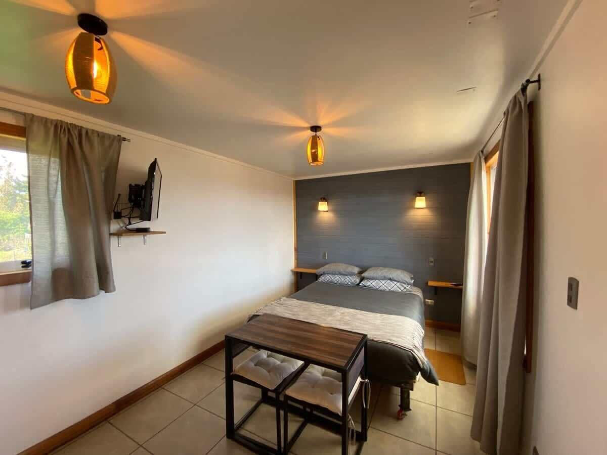 1 chambre, bureau, fer et planche à repasser, Wi-Fi gratuit