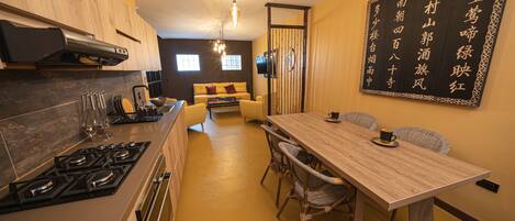 Apartment, 1 Bedroom | Private kitchen | Fridge, oven, stovetop, dishwasher